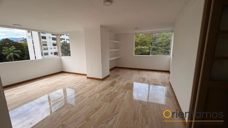 Apartamento en arriendo Antioquia Medellín La Salle 102 m2 Habitaciones 3 Baños 2 Garajes 2 Precio $3900000