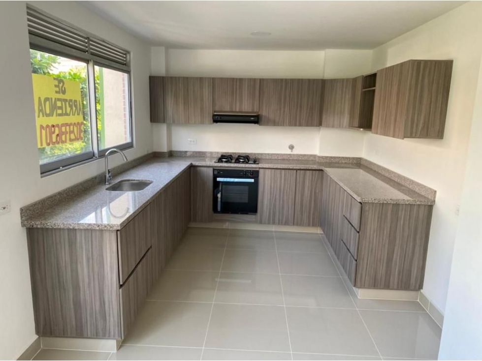 Apartamento en arriendo Antioquia Medellín La Castellana 144 m2 Habitaciones 3 Baños 3 Garajes 1 Precio $4300000