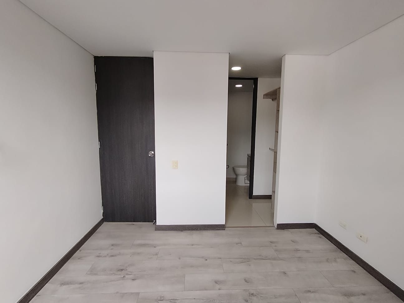 Apartamento en arriendo Antioquia Sabaneta Escobar 72 m2 Habitaciones 3 Baños 2 Garajes 1 Precio $2900000