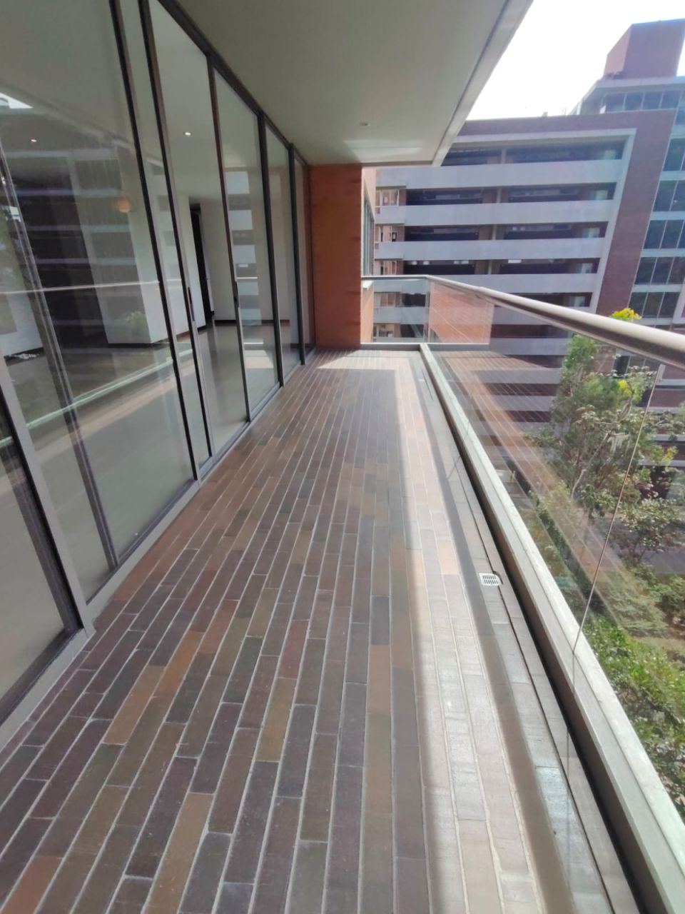 Apartamento en arriendo Antioquia Medellín El Tesoro 145 m2 Habitaciones 2 Baños 4 Garajes 2 Precio $8000000