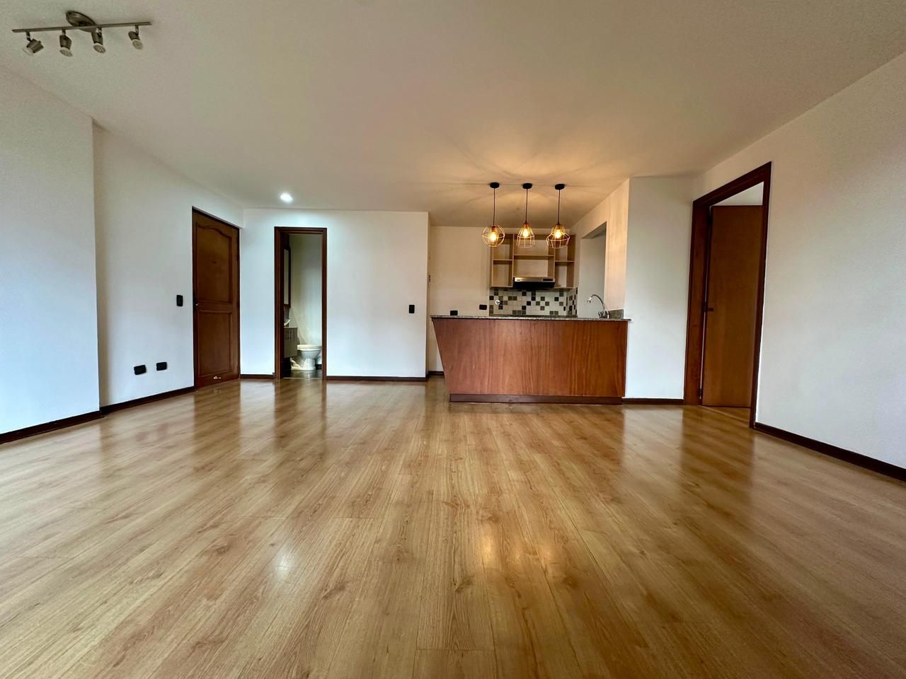 Apartamento en arriendo Antioquia Medellín Los Balsos No 1 70 m2 Habitaciones 1 Baños 2 Garajes 1 Precio $3750000