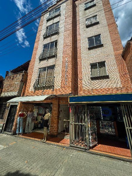 Apartamento en arriendo Antioquia Medellín Las Playas 65 m2 Habitaciones 2 Baños 2 Garajes 0 Precio $2200000
