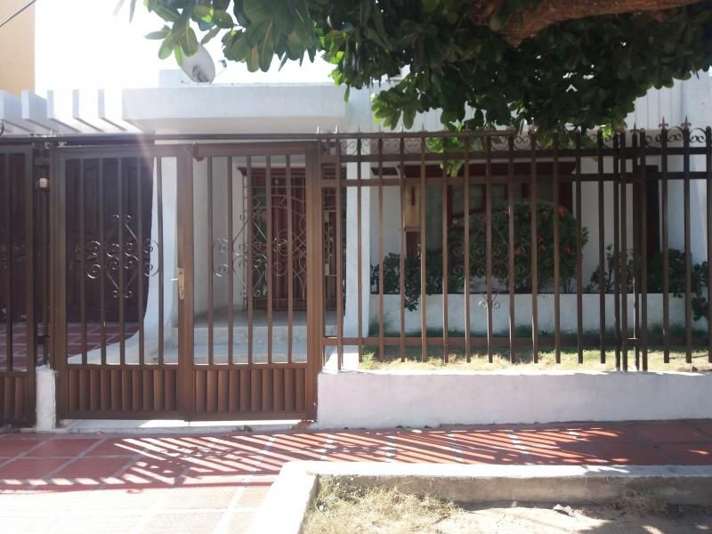 Casa en venta Atlántico Barranquilla Las Delicias 210 m2 Habitaciones 4 Baños 2 Garajes 1 Precio $700000000