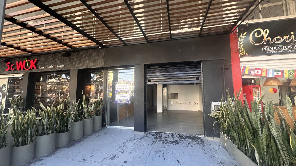 Local en arriendo Valle Del Cauca Cali Santa Mónica 80 m2 Habitaciones 0 Baños 2 Garajes 0 Precio $3400000