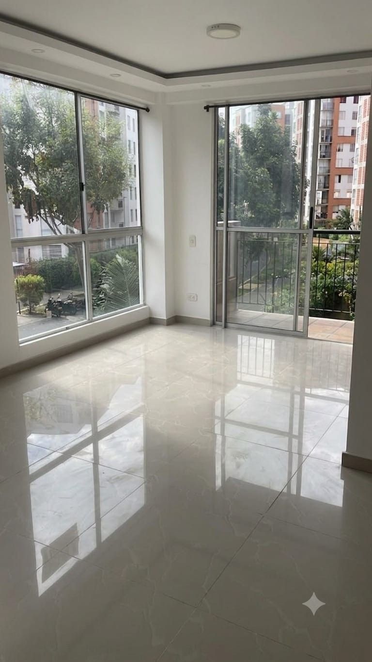 Apartamento en venta Valle Del Cauca Cali Condominio Zafiro 60 m2 Habitaciones 2 Baños 2 Garajes 0 Precio $240000000