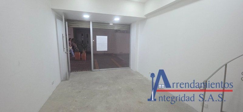 Local en venta Antioquia Medellín Los Alpes 17 m2 Habitaciones 0 Baños 1 Garajes 0 Precio $320000000