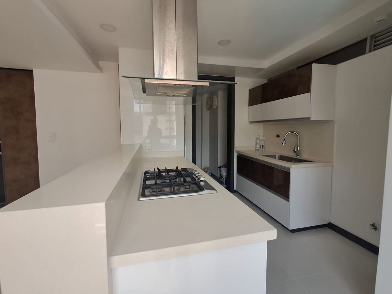 Apartamento en arriendo Risaralda Pereira Pinares De San Martin 89 m2 Habitaciones 3 Baños 3 Garajes 1 Precio $4300000