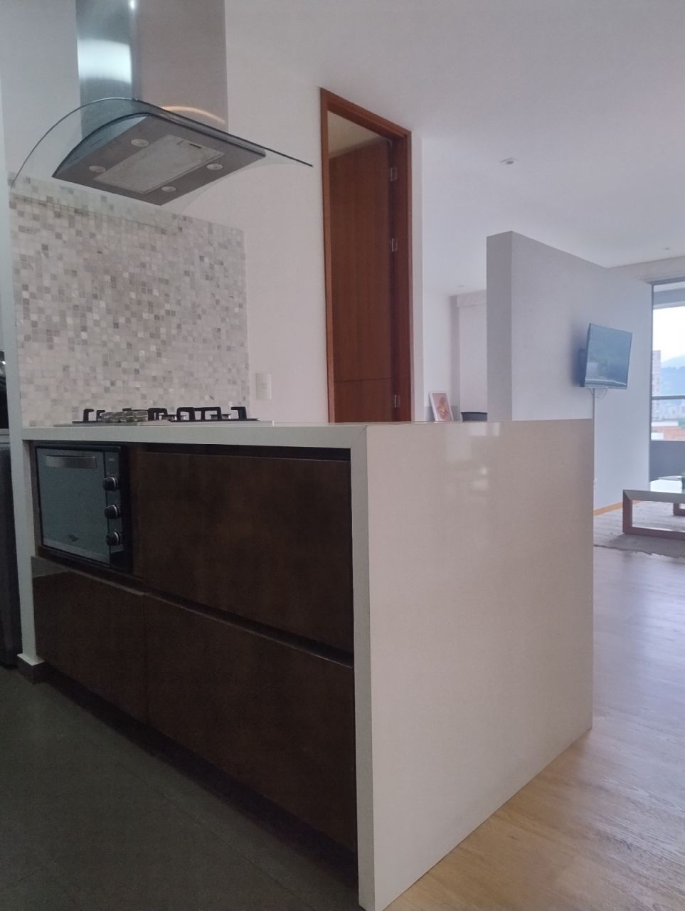 Apartaestudio en arriendo Antioquia Medellín Los Naranjos 70 m2 Habitaciones 1 Baños 2 Garajes 1 Precio $3700000