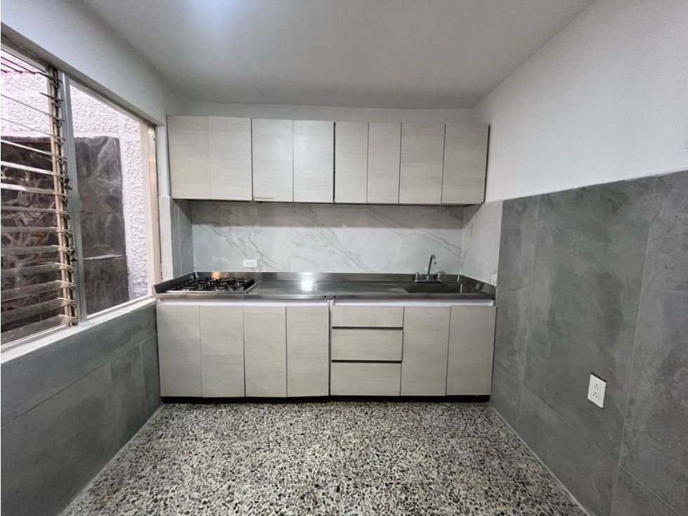 Casa en arriendo Antioquia Envigado Trianon 120 m2 Habitaciones 3 Baños 2 Garajes 0 Precio $2750000