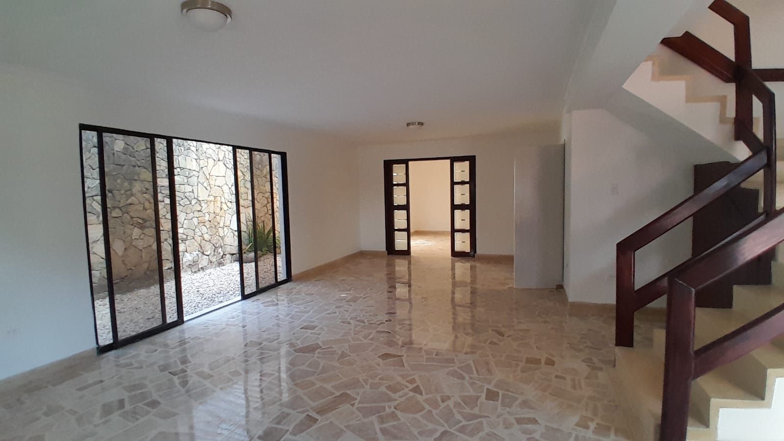 Casa en arriendo Atlántico Barranquilla Villa Country 240 m2 Habitaciones 3 Baños 4 Garajes 2 Precio $6420000