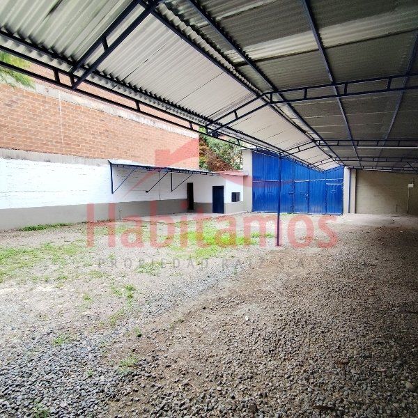 Bodega en arriendo Antioquia Medellín Cuarta Brigada 420 m2 Habitaciones 0 Baños 1 Garajes 0 Precio $15000000