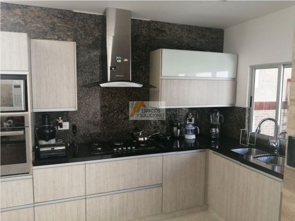 Casa en venta Santander Bucaramanga Villa Claudia 310 m2 Habitaciones 7 Baños 3 Garajes 2 Precio $1200000000