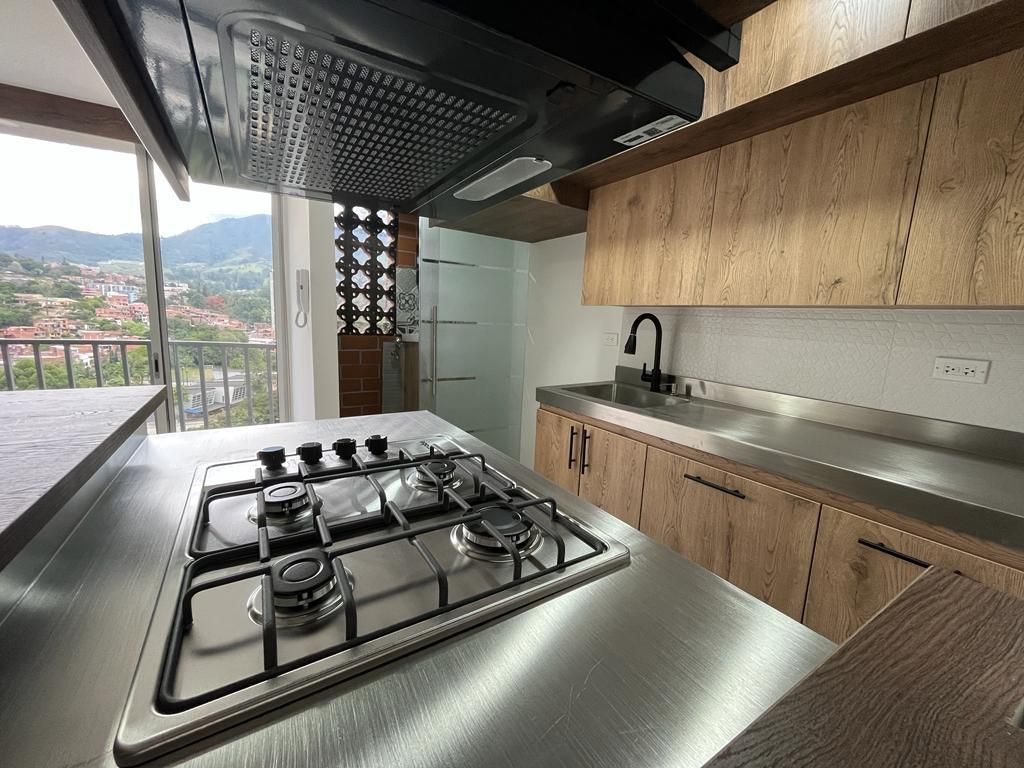 Apartamento en arriendo Antioquia Medellín Naranjitos 57 m2 Habitaciones 3 Baños 2 Garajes 0 Precio $1580000