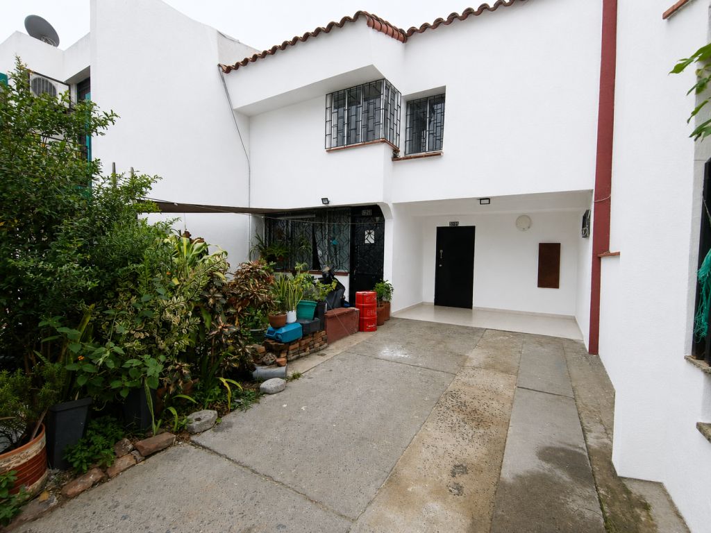 Apartamento en arriendo Valle Del Cauca Cali Urbanización La Merced 90 m2 Habitaciones 2 Baños 1 Garajes 1 Precio $1300000