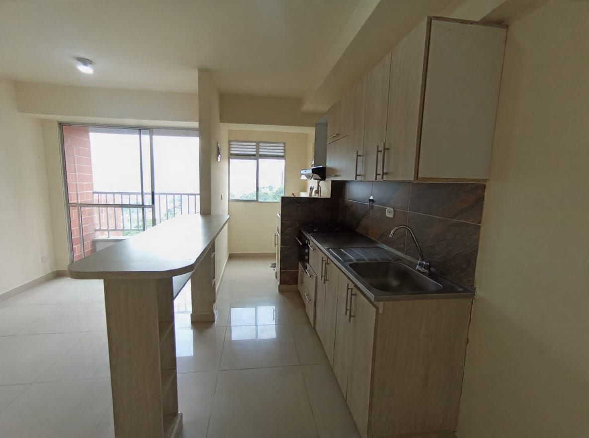 Apartamento en arriendo Antioquia Medellín La Hondonada 70 m2 Habitaciones 2 Baños 2 Garajes 1 Precio $2400000