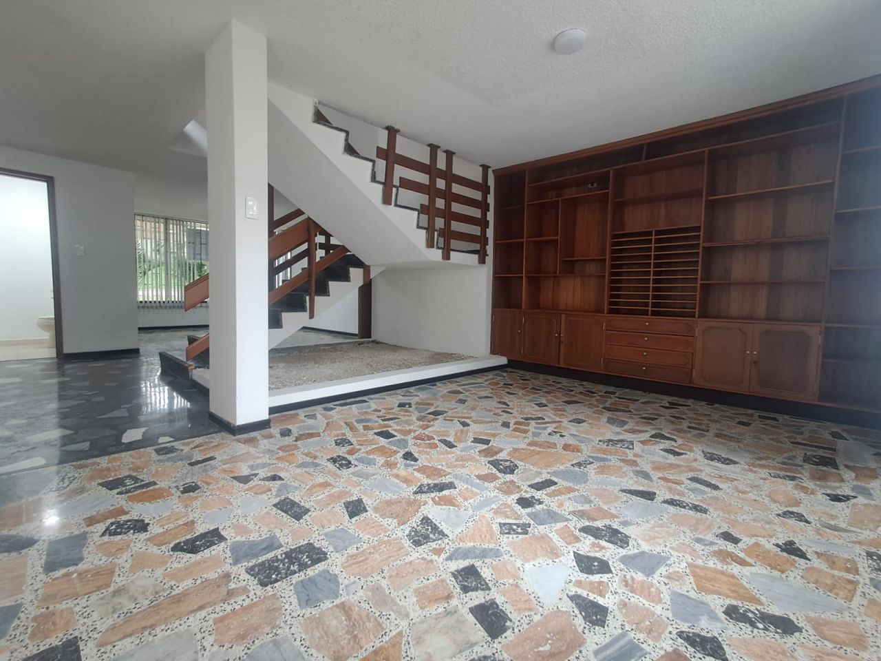 Casa en arriendo Risaralda Pereira Los Alamos 250 m2 Habitaciones 3 Baños 2 Garajes 1 Precio $7900000