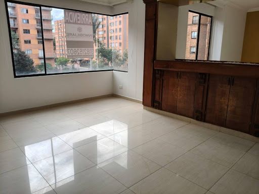 Apartamento en arriendo Cundinamarca Bogotá Cr Torres Del Obelisco 108 m2 Habitaciones 3 Baños 3 Garajes 2 Precio $4156000