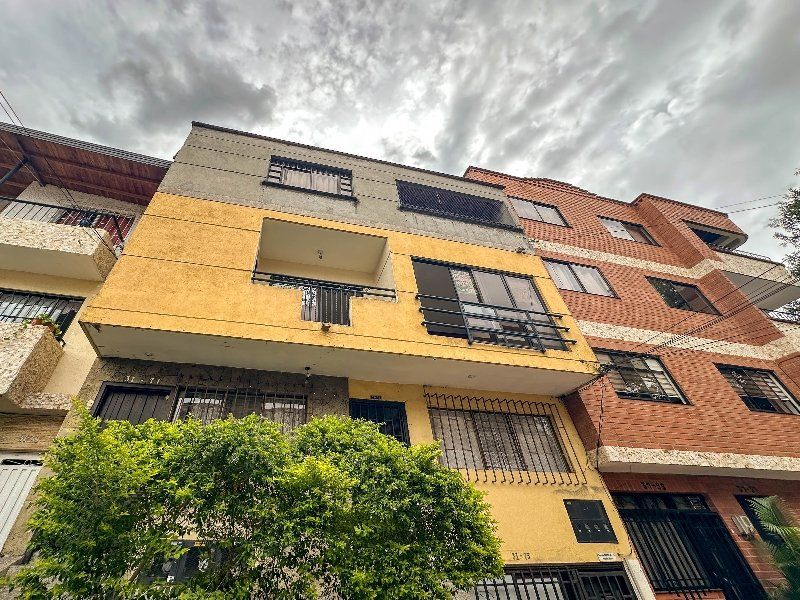 Apartamento en arriendo Antioquia Medellín Belen 80 m2 Habitaciones 3 Baños 2 Garajes 0 Precio $2500000