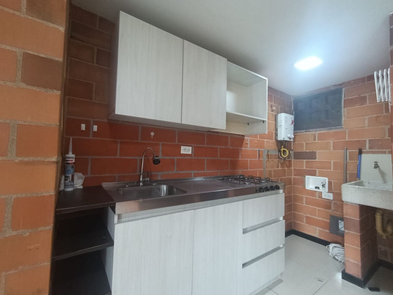 Apartaestudio en arriendo Antioquia Medellín Las Violetas 39 m2 Habitaciones 1 Baños 1 Garajes 0 Precio $1800000