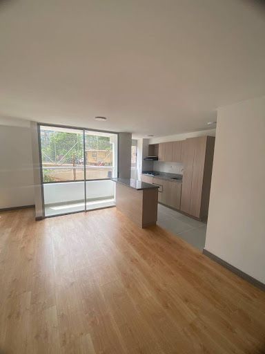 Apartamento en arriendo Antioquia Medellín Blanquizal 65 m2 Habitaciones 2 Baños 2 Garajes 1 Precio $2500000