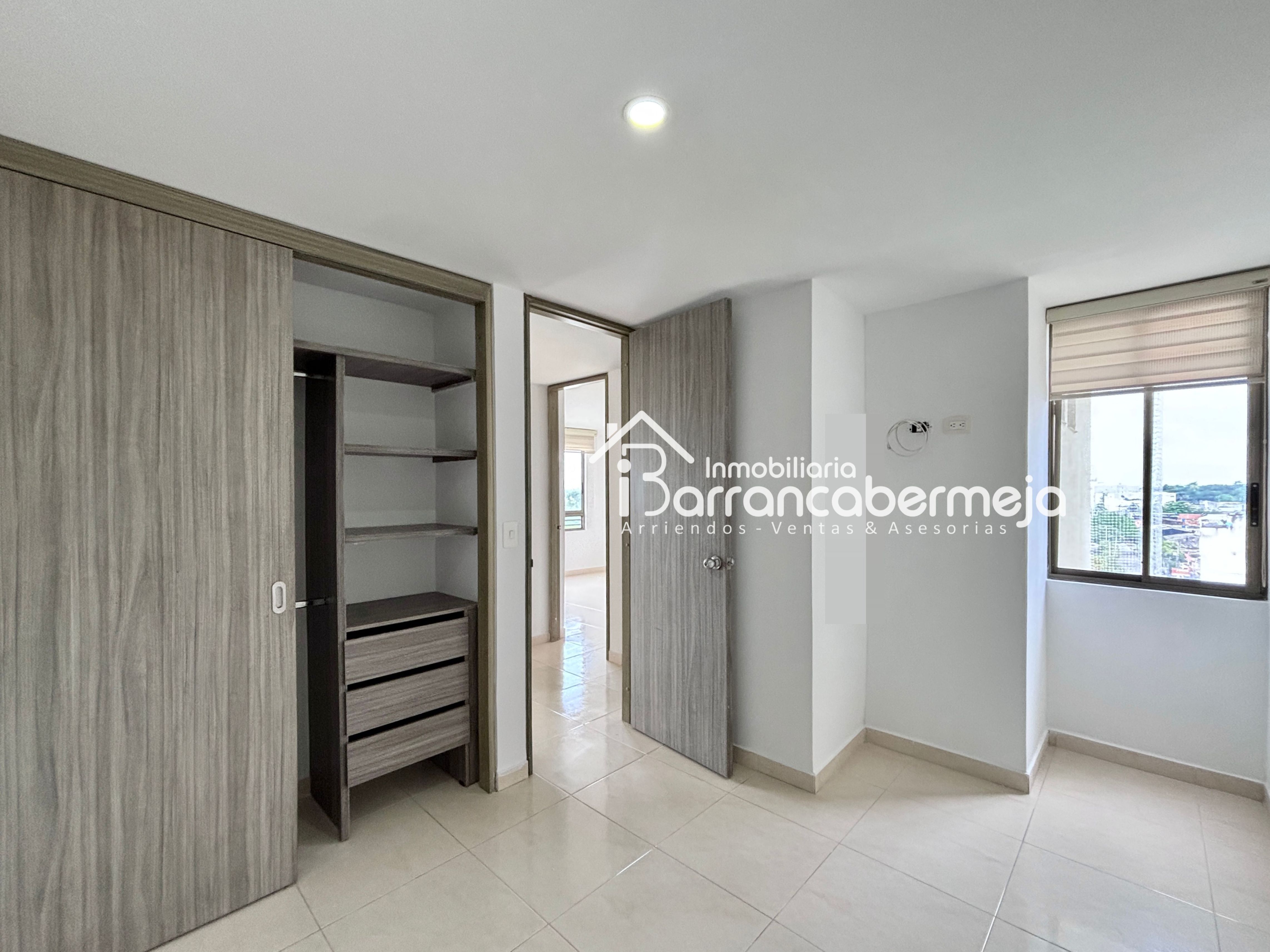 Apartamento en arriendo Santander Barrancabermeja La Libertad 90 m2 Habitaciones 3 Baños 2 Garajes 1 Precio $2500000