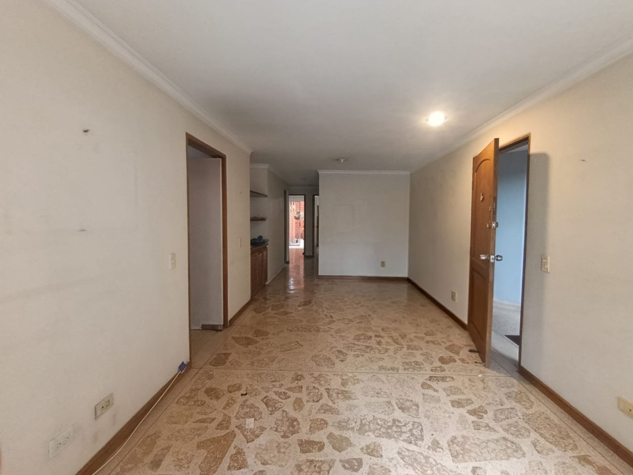 Apartamento en arriendo Antioquia Medellín San Joaquin 82 m2 Habitaciones 2 Baños 3 Garajes 1 Precio $3300000