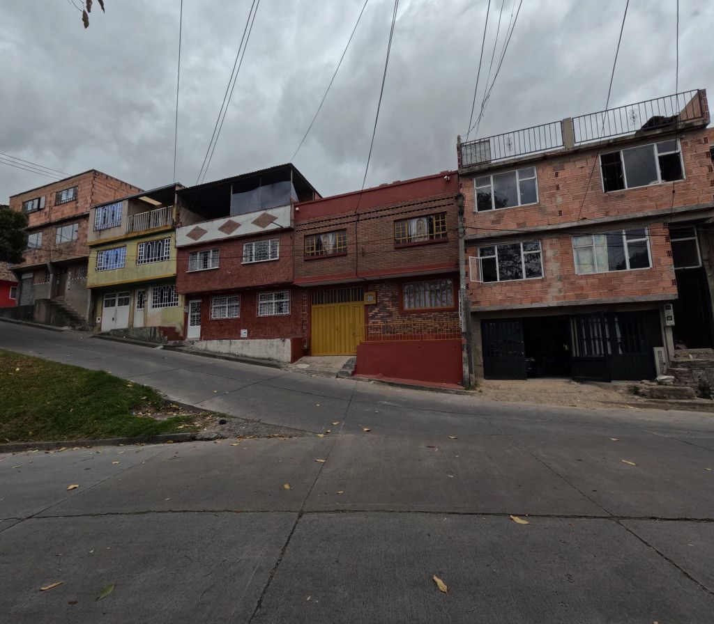 Casa en venta Cundinamarca Bogotá Palermo Sur 200 m2 Habitaciones 5 Baños 3 Garajes 1 Precio $330000000