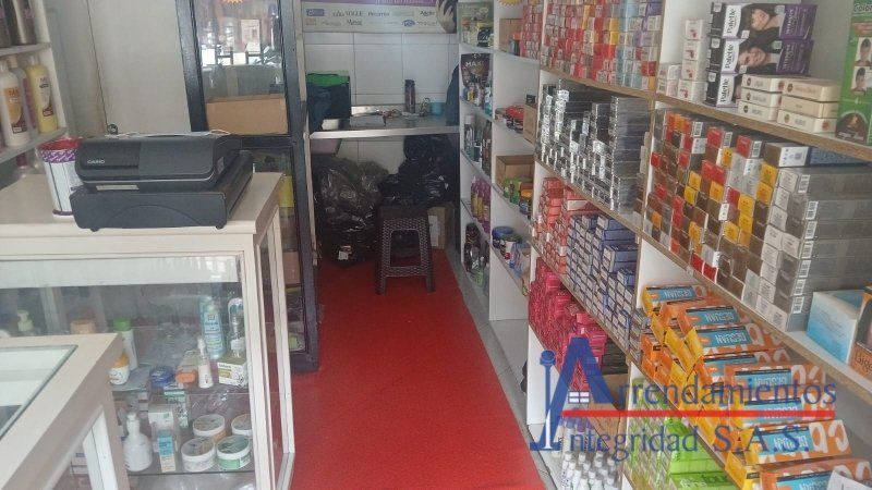 Local en venta Antioquia Medellín Granada 18 m2 Habitaciones 0 Baños 1 Garajes 0 Precio $180000000