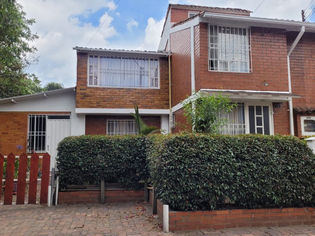 Casa en venta Cundinamarca Chía Ibaro 143 m2 Habitaciones 4 Baños 4 Garajes 1 Precio $430000000