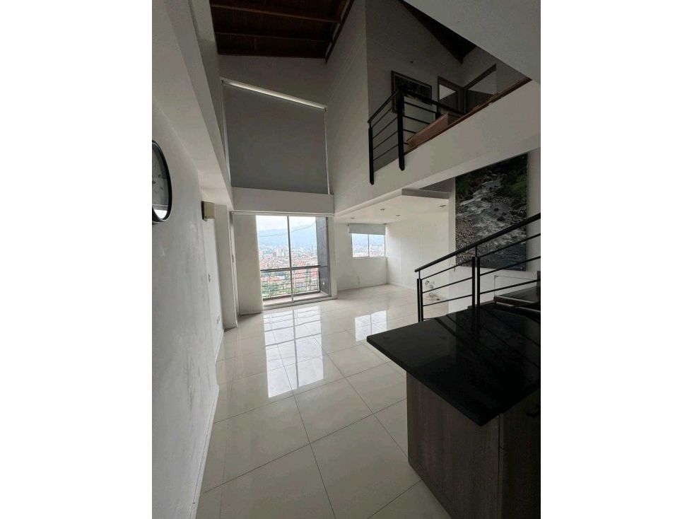Apartamento en venta Antioquia Envigado Uribe Ángel 110 m2 Habitaciones 4 Baños 3 Garajes 2 Precio $880000000