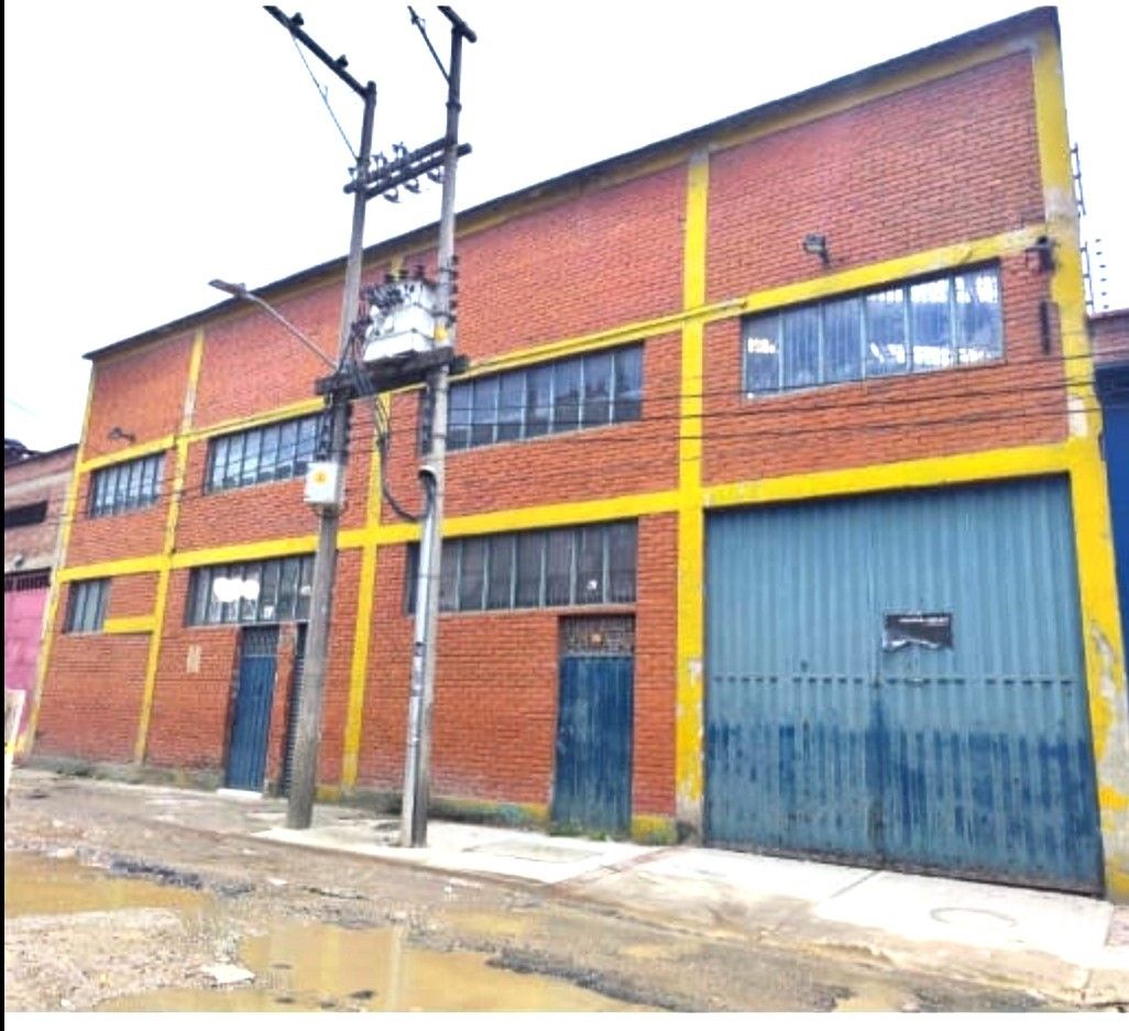 Bodega en venta Cundinamarca Bogotá Los Ejidos 879 m2 Habitaciones 0 Baños 2 Garajes 15 Precio $4350000000