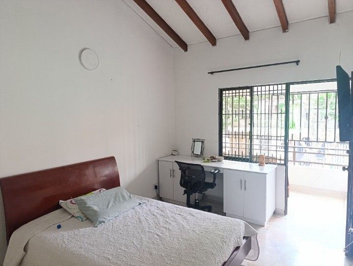 Casa en venta Valle Del Cauca Cali La Flora 280 m2 Habitaciones 3 Baños 3 Garajes 3 Precio $800000000