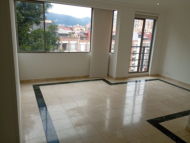 Apartamento en venta Cundinamarca Bogotá Cr Quintas De Sevilla 105 m2 Habitaciones 3 Baños 2 Garajes 1 Precio $650000000