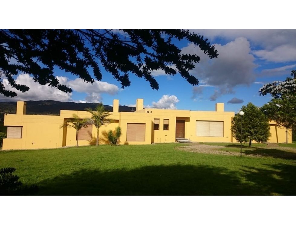 Casa en venta Cundinamarca Subachoque Subachoque 520 m2 Habitaciones 3 Baños 4 Garajes 3 Precio $2250000000