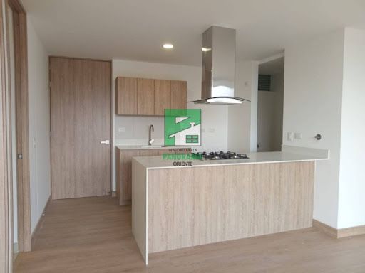 Apartamento en arriendo Antioquia Rionegro El Porvenir 74 m2 Habitaciones 2 Baños 2 Garajes 1 Precio $2700000