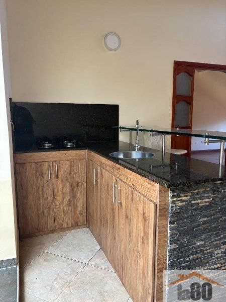 Apartaestudio en arriendo Antioquia Medellín Cucaracho 75 m2 Habitaciones 1 Baños 2 Garajes 0 Precio $2300000