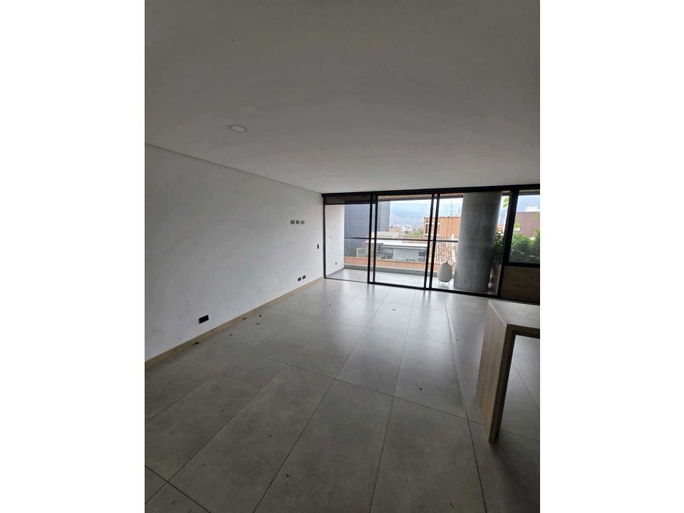 Apartamento en arriendo Antioquia Medellín Los Alcazares 110 m2 Habitaciones 3 Baños 3 Garajes 2 Precio $5500000
