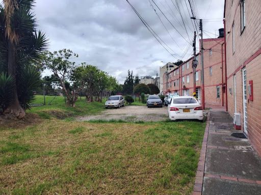 Casa en venta Cundinamarca Bogotá Timiza A 61 m2 Habitaciones 4 Baños 3 Garajes 1 Precio $320000000