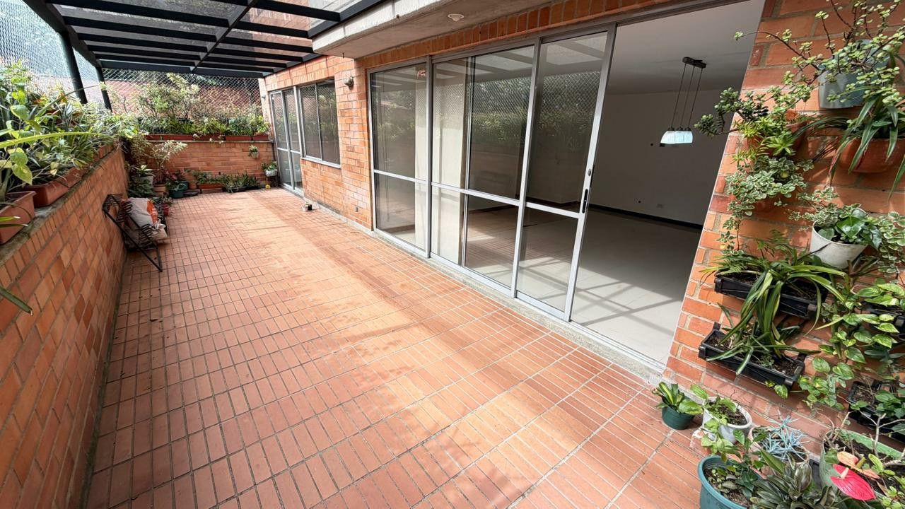 Apartamento en arriendo Antioquia Envigado La Inmaculada 110 m2 Habitaciones 3 Baños 2 Garajes 1 Precio $5500000
