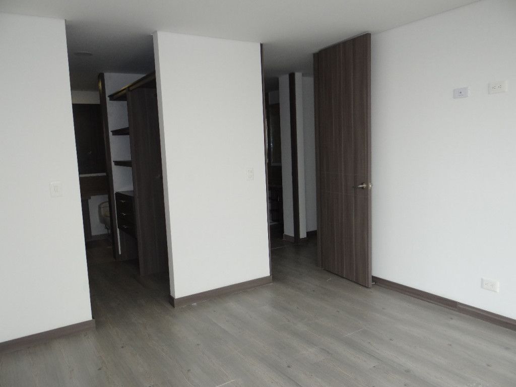 Apartamento en arriendo Cundinamarca Bogotá La Castellana 114 m2 Habitaciones 3 Baños 2 Garajes 0 Precio $5000000
