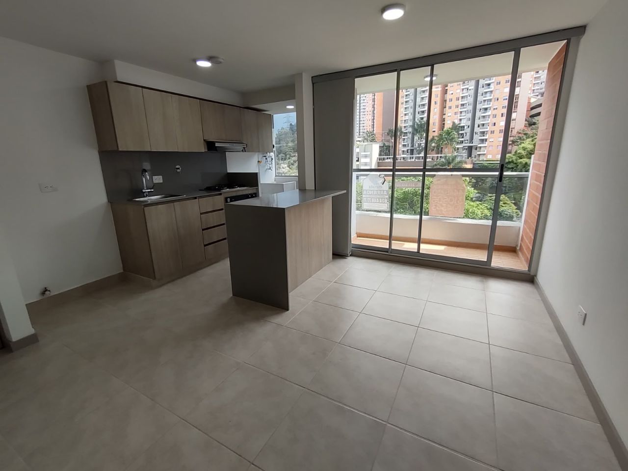 Apartamento en arriendo Antioquia Envigado Ub Villas Del Mediterraneo 67 m2 Habitaciones 3 Baños 2 Garajes 1 Precio $2900000