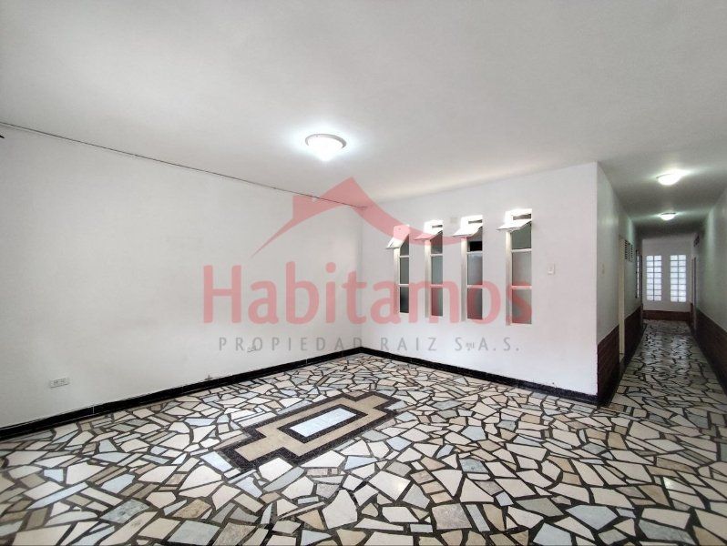Casa en arriendo Antioquia Medellín La Pradera 144 m2 Habitaciones 3 Baños 2 Garajes 0 Precio $1900000