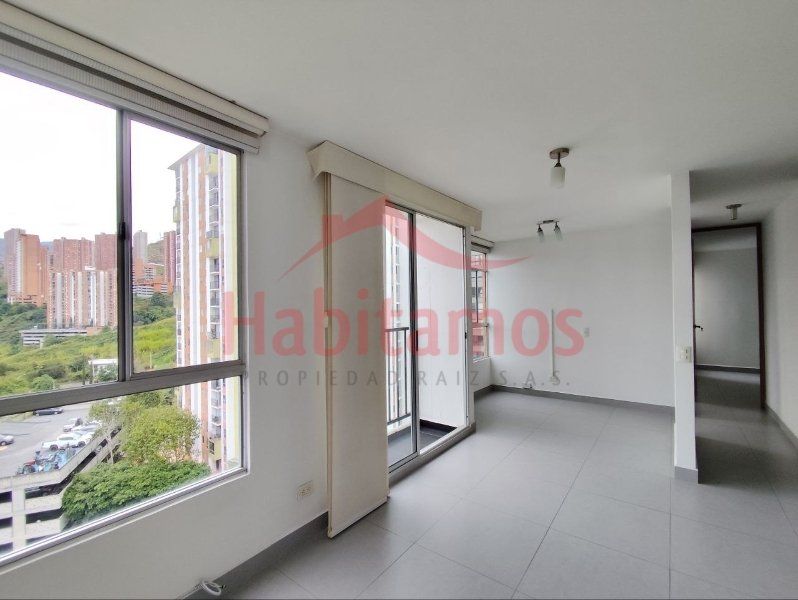 Apartamento en arriendo Antioquia Medellín Santa Rosa De Lima 56 m2 Habitaciones 2 Baños 2 Garajes 1 Precio $2400000