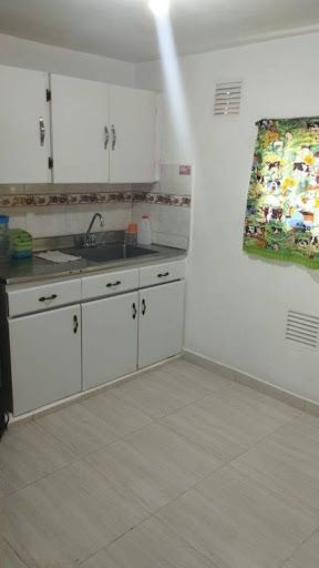 Apartamento en arriendo Antioquia Medellín La Candelaria 50 m2 Habitaciones 4 Baños 2 Garajes 0 Precio $1500000