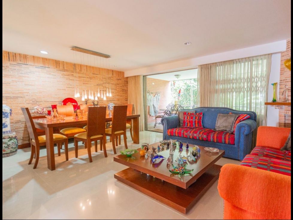 Casa Campestre en venta Antioquia Envigado Loma Del Atravesado 273 m2 Habitaciones 3 Baños 4 Garajes 4 Precio $1400000000