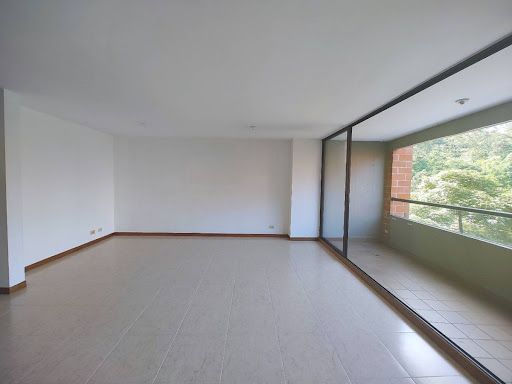Apartamento en arriendo Antioquia Medellín La Frontera 114 m2 Habitaciones 3 Baños 3 Garajes 1 Precio $5550000