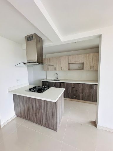 Apartamento en arriendo Antioquia Medellín Blanquizal 94 m2 Habitaciones 3 Baños 2 Garajes 1 Precio $3800000