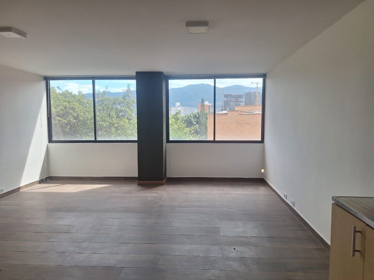 Local en arriendo Antioquia Envigado Portal Del Cerro 52 m2 Habitaciones 0 Baños 1 Garajes 0 Precio $2250000