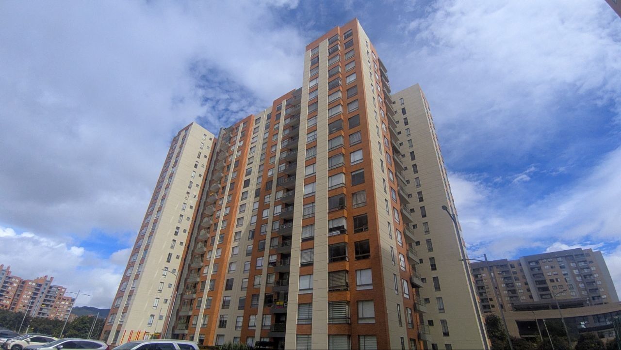 Apartamento en venta Cundinamarca Bogotá Asd 121 m2 Habitaciones 3 Baños 3 Garajes 2 Precio $800000000