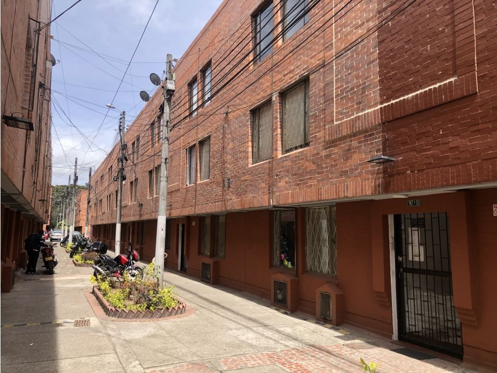 Apartamento en venta Cundinamarca Bogotá Tibabuyes 57 m2 Habitaciones 4 Baños 1 Garajes 0 Precio $258000000